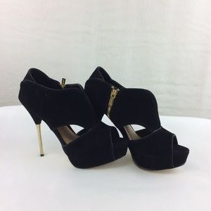 Colin Stuart Open Toe Black Booties